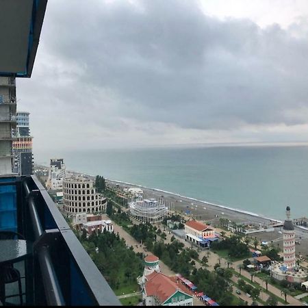 Lamar Hotel Batumi Esterno foto