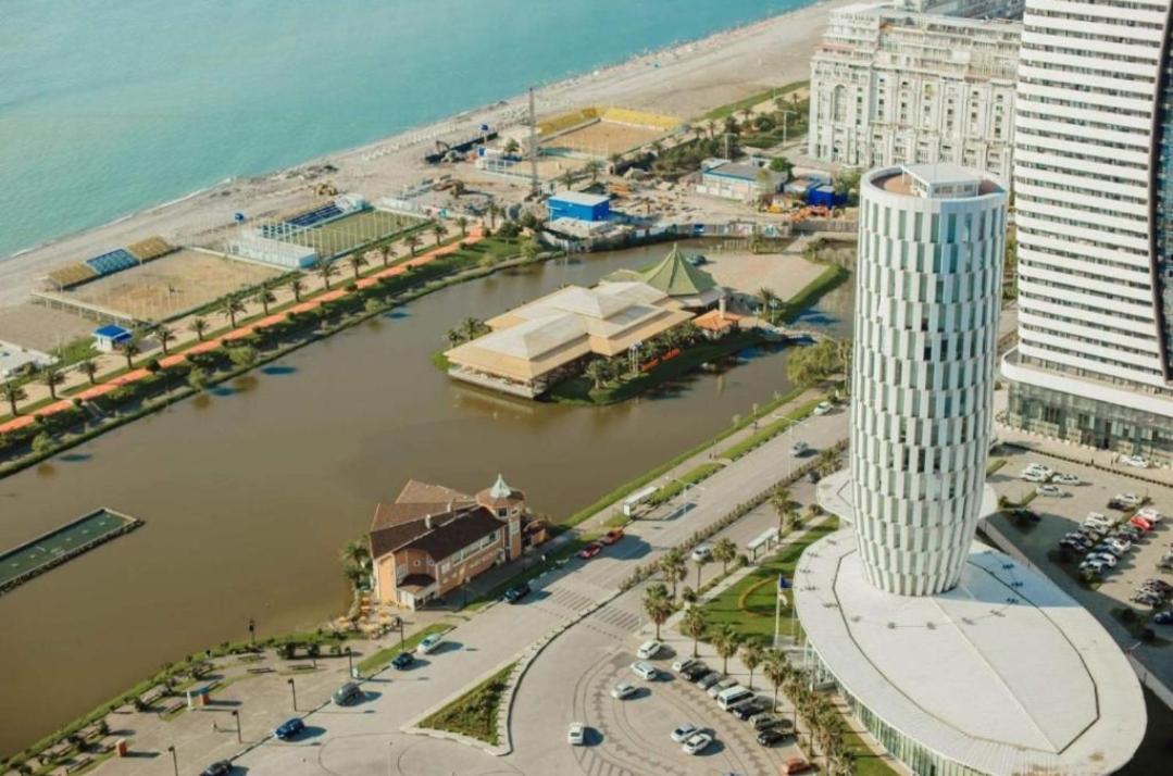Lamar Hotel Batumi Esterno foto