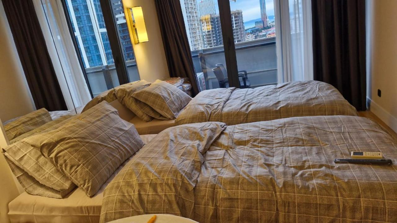 Lamar Hotel Batumi Esterno foto