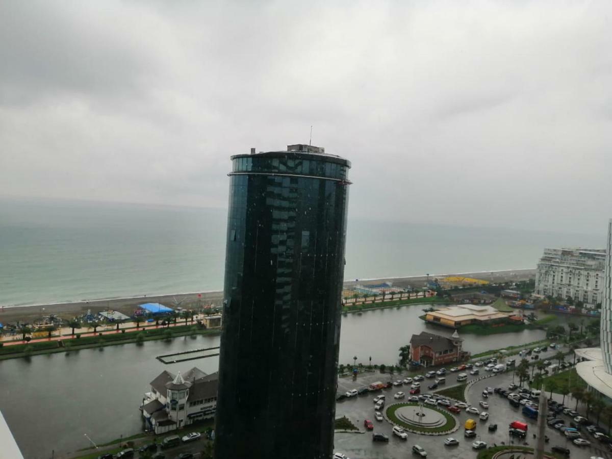 Lamar Hotel Batumi Esterno foto